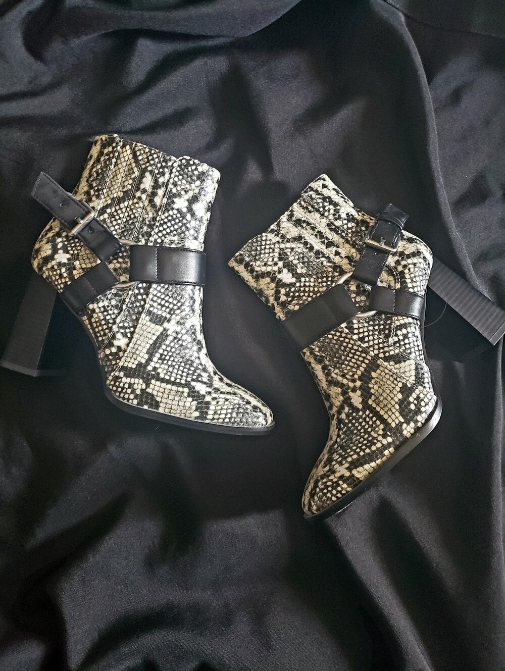 BCBG Generation Python Bootie size 7 - Picture 9 of 11